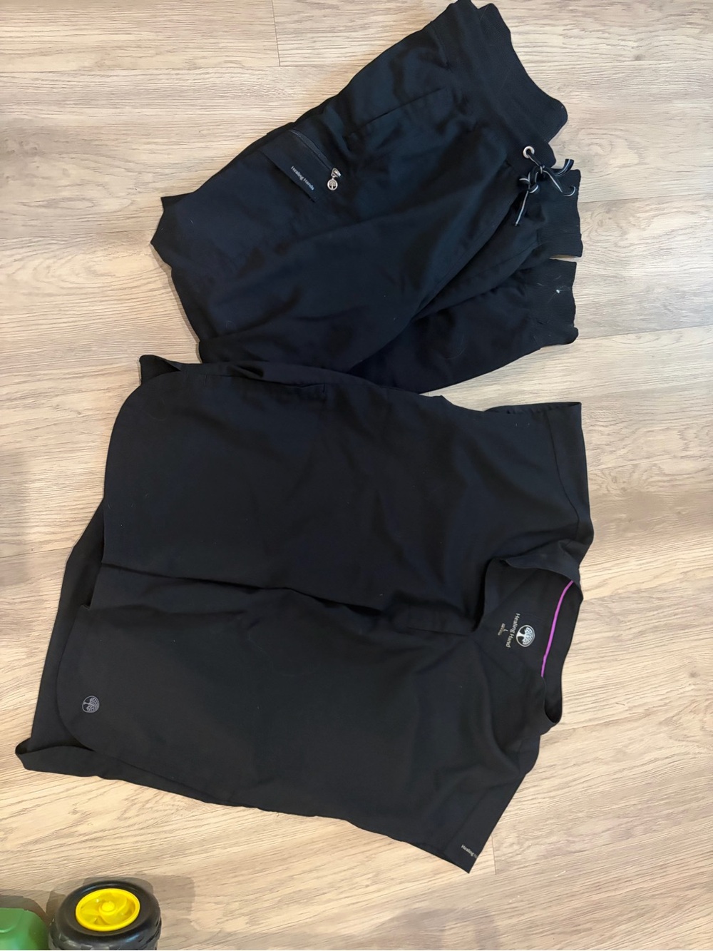 healing hands Black Women's Athletic Top and Shorts Set